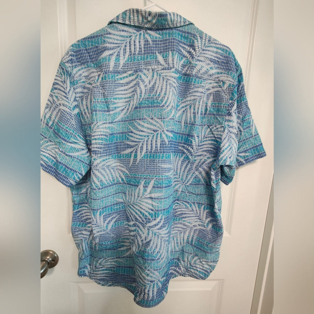 Men's short sleeve Tommy Bahama shirt